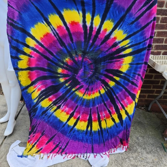 Tie‎ Dyed HUGE shawl/ serape/ beach cover - Picture 3 of 9